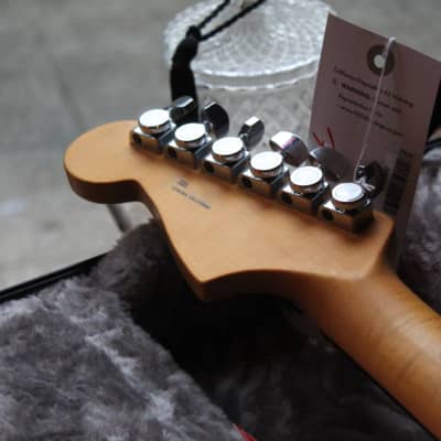 FENDER "American Ultra II Meteora, Texas Tea" HARDCASE image 12