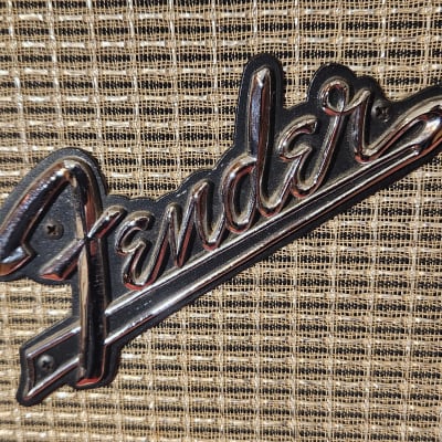 Vintage 1967 Fender Vibro Champ 6-Watt 1x8" Guitar Combo Black Panel VERY Clean Amp! image 4