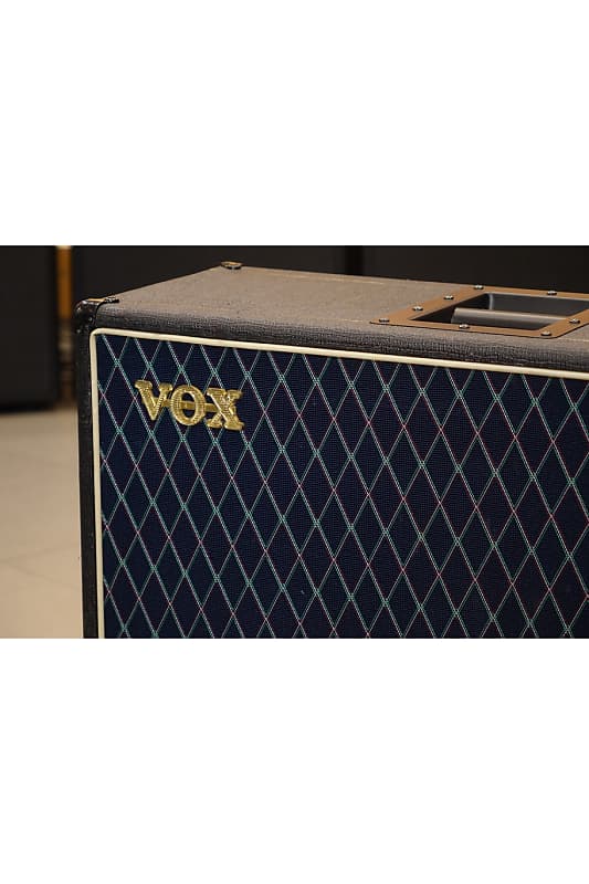 Vox ad212 store speaker cabinet