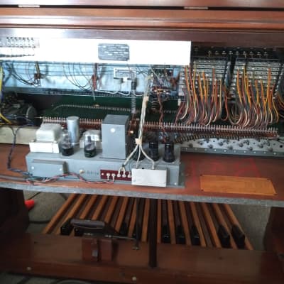 Hammond C-2 Console Organ + Hammond Speaker 1949 - Walnut image 2