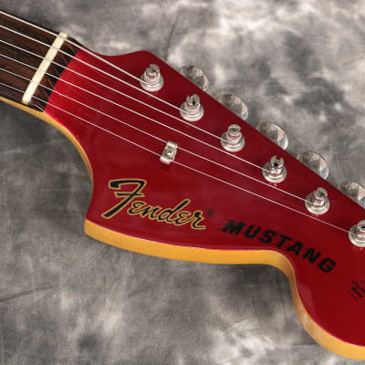 Fender Japan Mustang MG69 MH Candy Apple Red (CAR) S/N