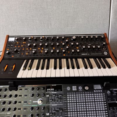 Moog Sub 37 Tribute Edition 2010s - Black