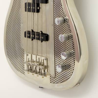 James Trussart Steelcaster Bass (2005) Shiny Gator Engraved (Holey) image 6