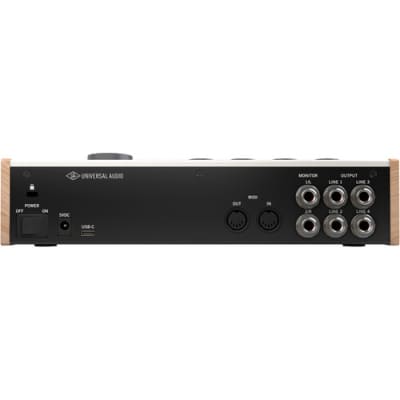 Universal Audio Volt 476P Portable 4x4 USB Audio/MIDI Interface with Four Mic Preamps and Built-In Compressor image 3