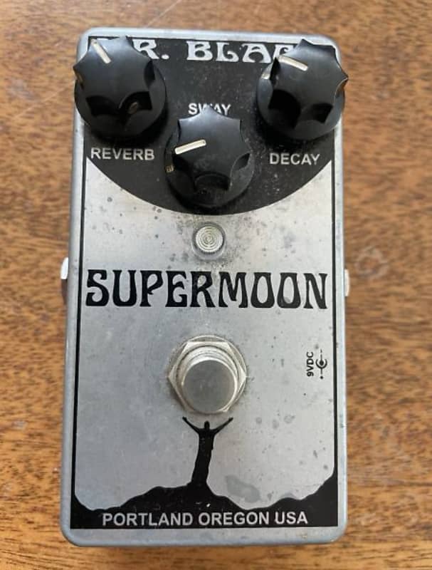 Mr. Black Supermoon Chrome