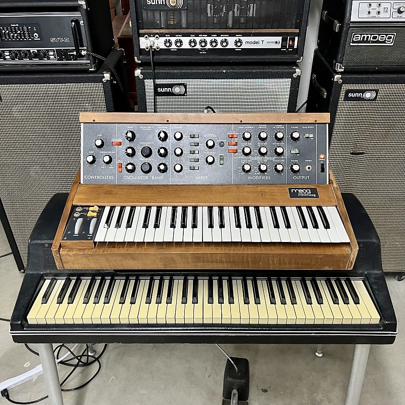 Moog MiniMoog Model D c 1973 Walnut original vintage USA analog synth synthesizer image 1