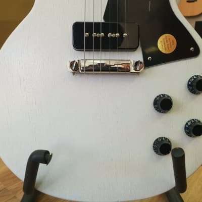 Gibson  Les Paul Special Tribute with P-90s In Worn White 2021 Worn White image 4
