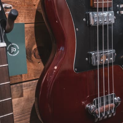 ベース JAPAN Vintage SG BASS What is the origin and value of this short scale bass guitar?