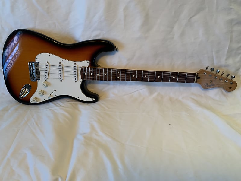 Fender California Stratocaster with Maple Fretboard 1997 - 1998 - Brown Sunburst image 1