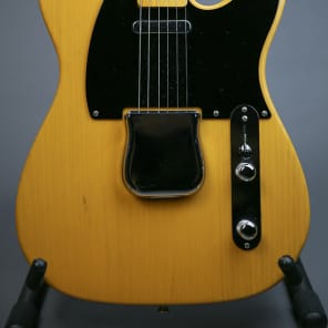Fender American Vintage 52 Telecaster Butterscotch Blonde & Case & Tags image 2