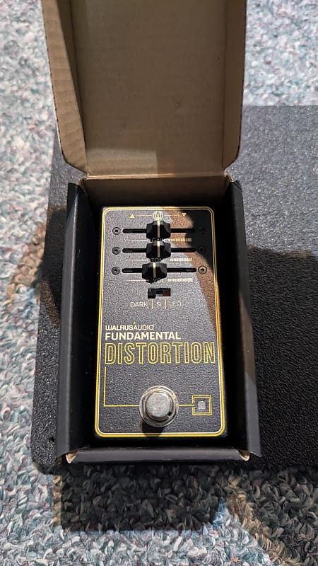 Walrus Audio Fundamental Distortion