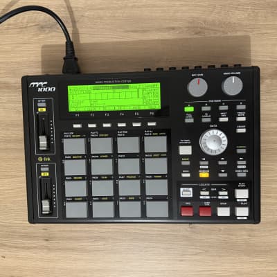 Akai MPC1000 Black JJOS 128 MB RAM