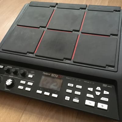 Roland SPD-SX 4GB Percussion Sampling Pad - Black image 4