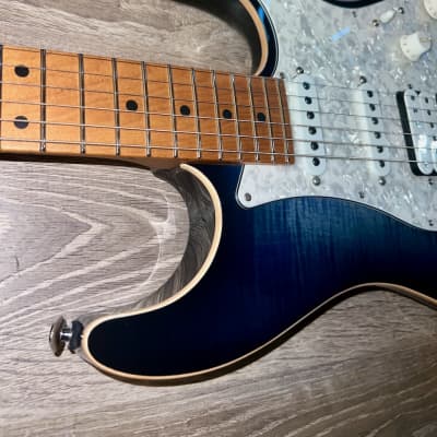 Suhr Standard Plus Faded Trans Whale Blue Burst image 5