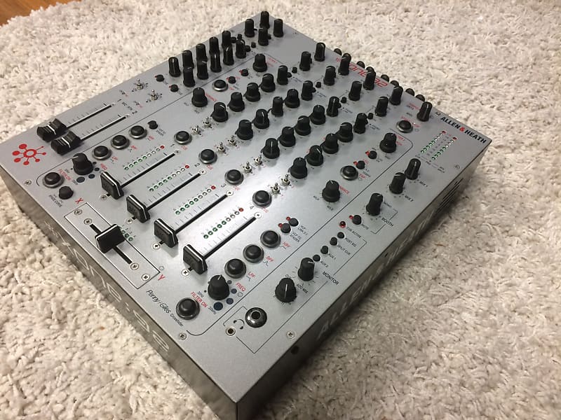 Allen & Heath Xone:92 DJ Mixer(UK Made)