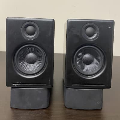 Audioengine A2 Powered Desktop Speakers image 2