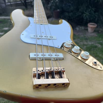1981 Fender Collector's Series Jazz Bass - Atzec Gold - OHSC image 11