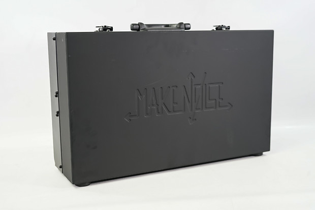 鍵盤楽器 Make Noise 7U Steel CV Bus Case 208HP Make Noise 7U Steel CV Bus Case 208HP – Found Sound