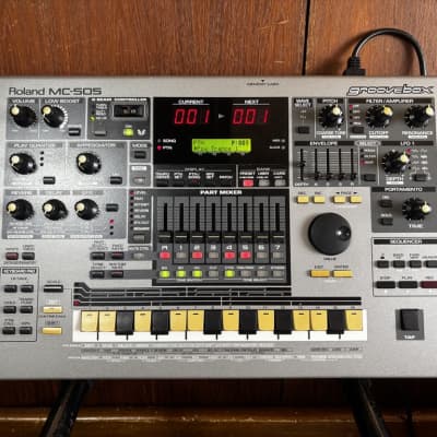 Roland MC-505 Groovebox Drum Machine Sequencer New battery & LCD, tact switch