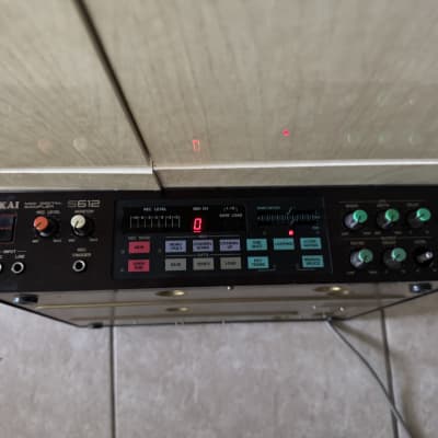 Akai S612 MIDI Digital Sampler 1985 - Black