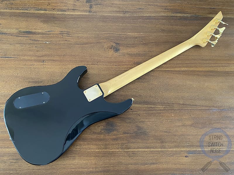 Fernandes Bass, Limited Edition, PJ, Medium Scale, Black MIJ Fernandes Bass, Limited Edition, PJ, Medium Scale, Black MIJ