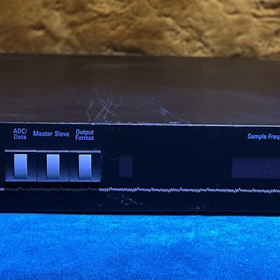 DCS 904 A to D converter image 3