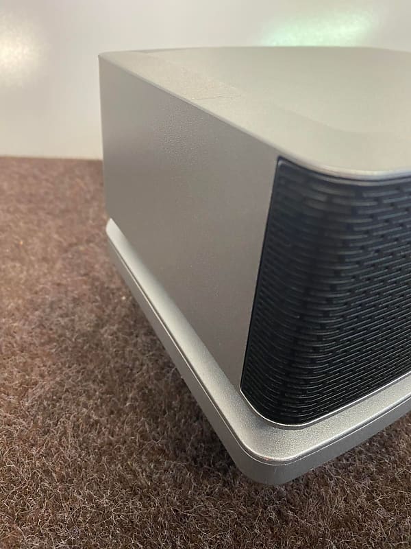 BOSE SoundTouch IV and Pedestal silver Model 412634-SM2