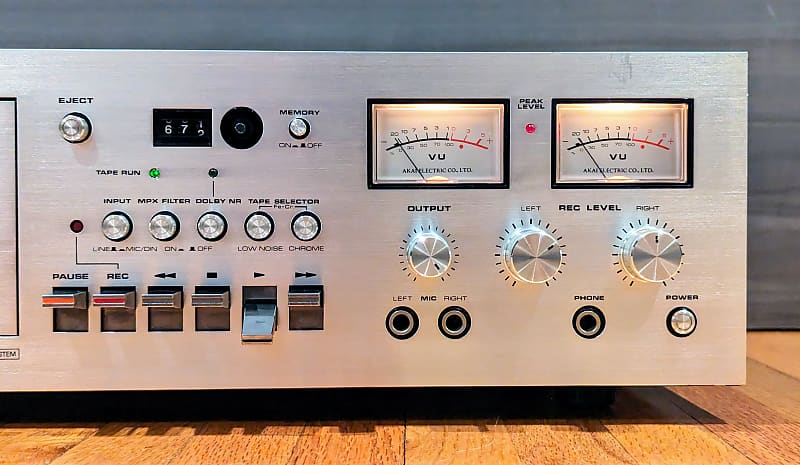 Akai GXC-710D Cassette Deck/ Fully Serviced and Tested/ Year 1977