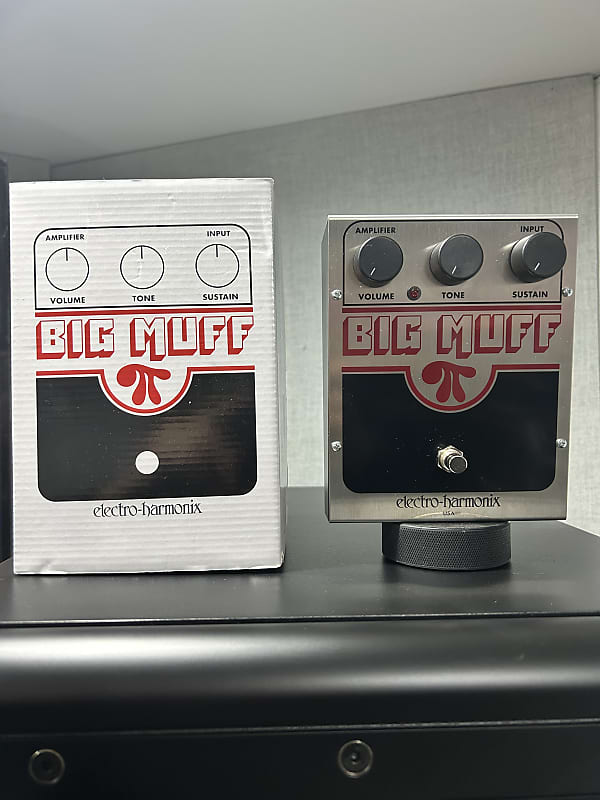 Electro-Harmonix Big Muff Pi Fuzz Pedal