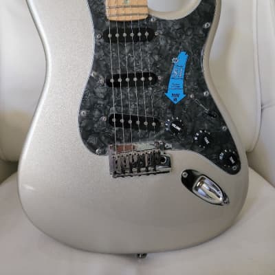 Fender 2005 American Deluxe Stratocaster 2005 Silver image 10