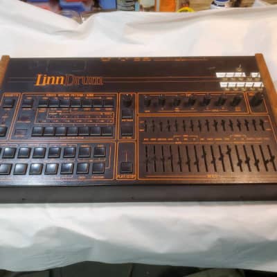 Linn LinnDrum LM2 1980s - Black vintage drum machine LM-2