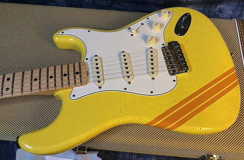最終価格Fender カスタムショップ　ストラトキャスター　グラフィティイエロー Fender Custom Shop】イシバシオーダー入荷中!!Custom Built