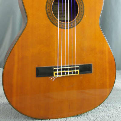 YAMAHA C-150 classical guitars