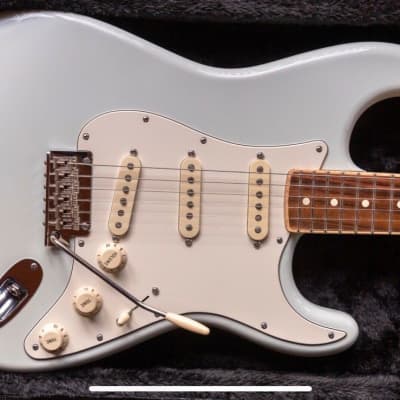 60th anniversary Fender Limited Edition American Standard Stratocaster Channel Bound image 4