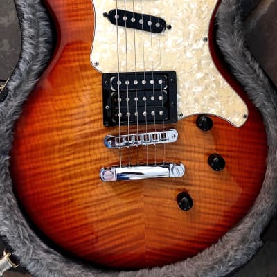 Hamer USA Phantom Cherry Sunburst Flame Top Guitar & Case image 2