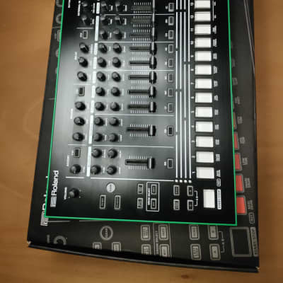 Roland AIRA TR-8 Rhythm Performer with 7x7 Expansion 2014 - Present - Black