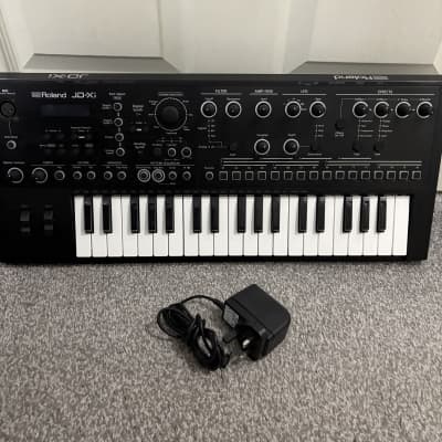 Roland JD-Xi 37-Key Analog/Digital Crossover Synthesizer 2015 - Present - Black