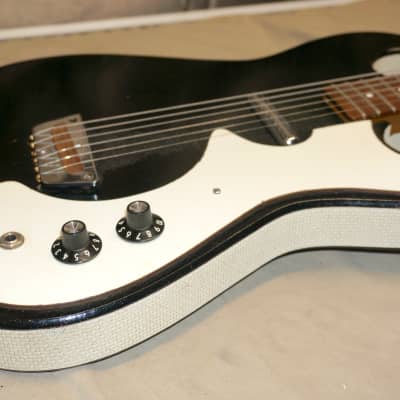 Silvertone ( Danelectro ) Model 1448 Guitar Sparkle Black image 11