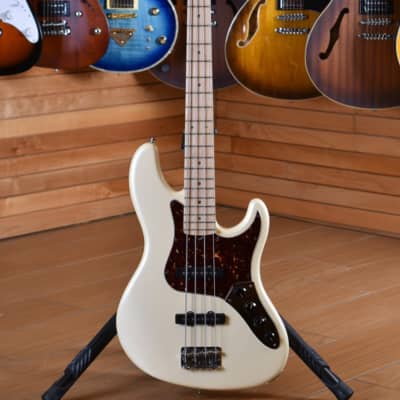 Fender American Deluxe Jazz Bass 2008 White Pearl for sale