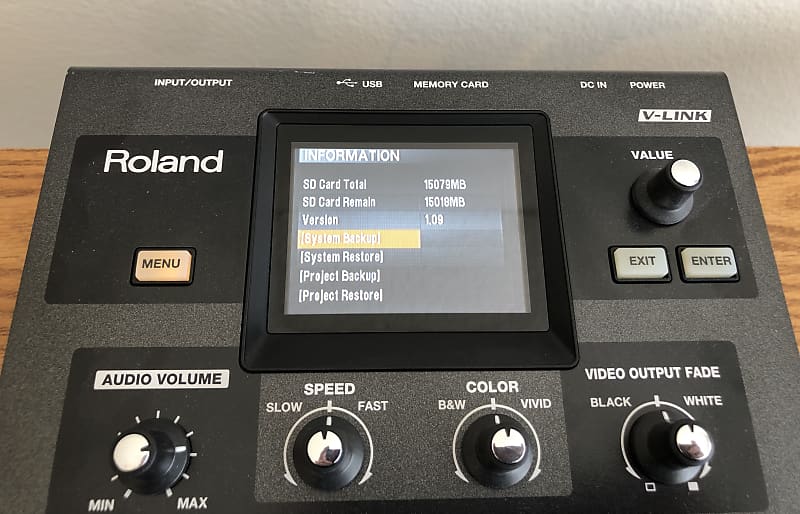 Roland EDIROL P-10 Sampler V-LINK 中古 Roland P-10 V-Link / MIDI video sampler | Reverb