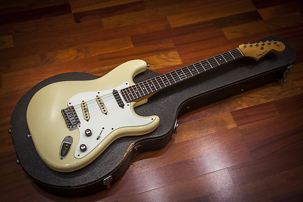 Moon stratocaster hot sale