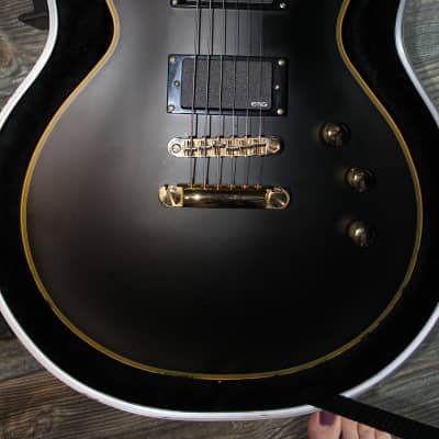ESP LTD ESP LTD EC-1000 2014 matte black / gold 2014 matte black/gold image 2