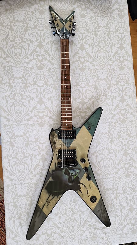 Washburn Dime Darrell Signature Limited Edition Skull