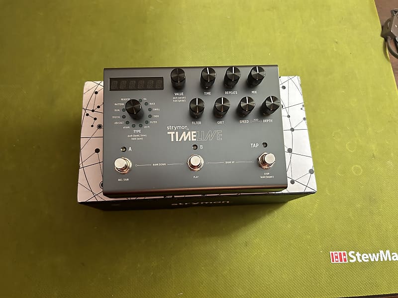 Strymon TimeLine & Mobius Combo | Reverb