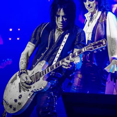 Immagine Palermo DIS VICIOUS 2018 Tommy Henriksen / Alice Cooper / Hollywood Vampires White Relic w/ 335 Case - 2