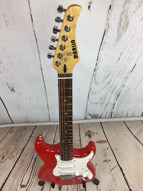 Marlin Strat Style Red