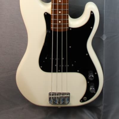 Fender PB-70 Precision Bass Reissue MIJ | Reverb