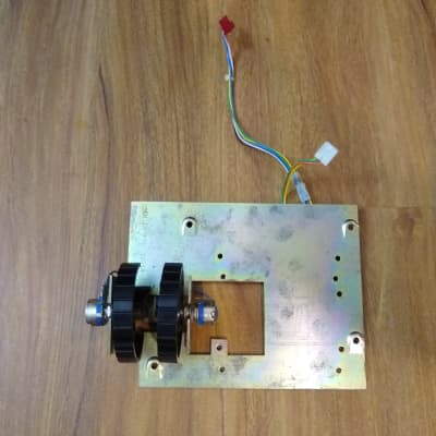 E-MU Systems EMAX II - Modulation and Pitch Wheel Assembly