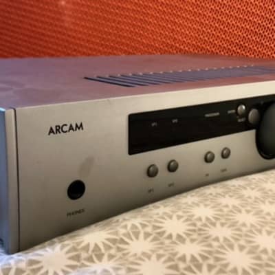 Arcam  A70 Amplifier mid-2000 Silver image 2
