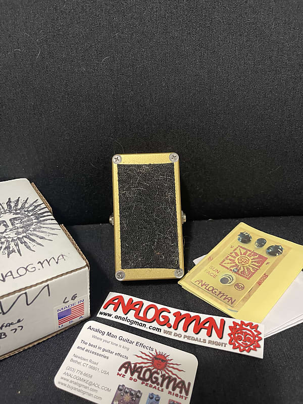 Analogman Sun Face LG Low Gain Germanium Fuzz with Sun Dial Knob 2002 -  2021 - Gold | Reverb